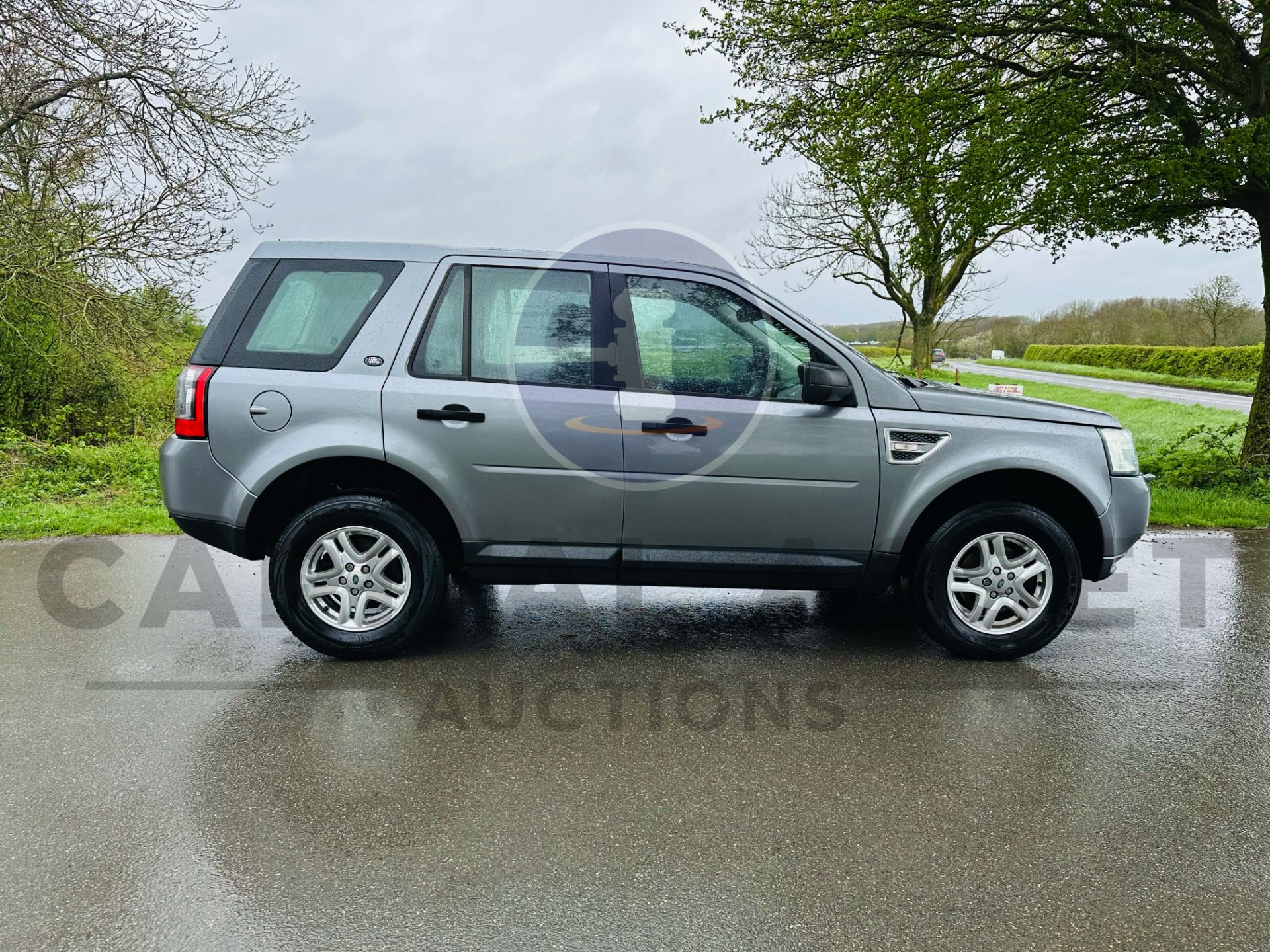 (ON SALE) LANDROVER FREELANDER 2.2TD4 S EDITION "AUTO - 2012 MODEL - AIR CON - FSH - Image 10 of 33