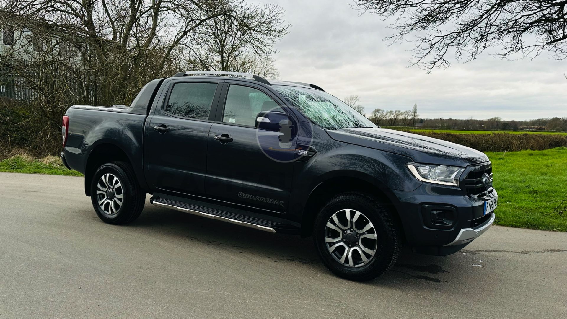 FORD RANGER *WILDTRAK EDITION* DOUBLE CAB PICK-UP (2020 - EURO 6) 3.2 TDCI - AUTOMATIC *HUGE SPEC* - Image 2 of 49