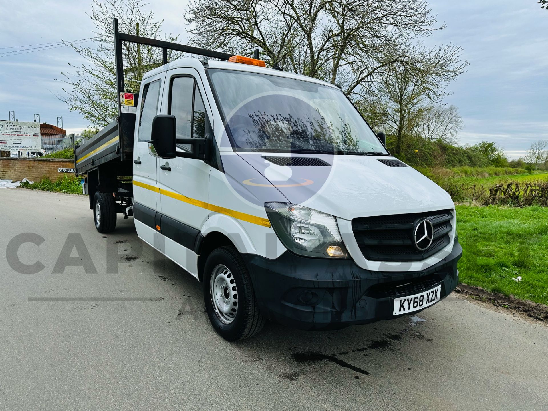 (ON SALE) MERCEDES SPRINTER 314 CDI *DOUBLE CAB TIPPER TRUCK* BLUETEC EDITION - 2019 MODEL 35K MILES - Image 2 of 31