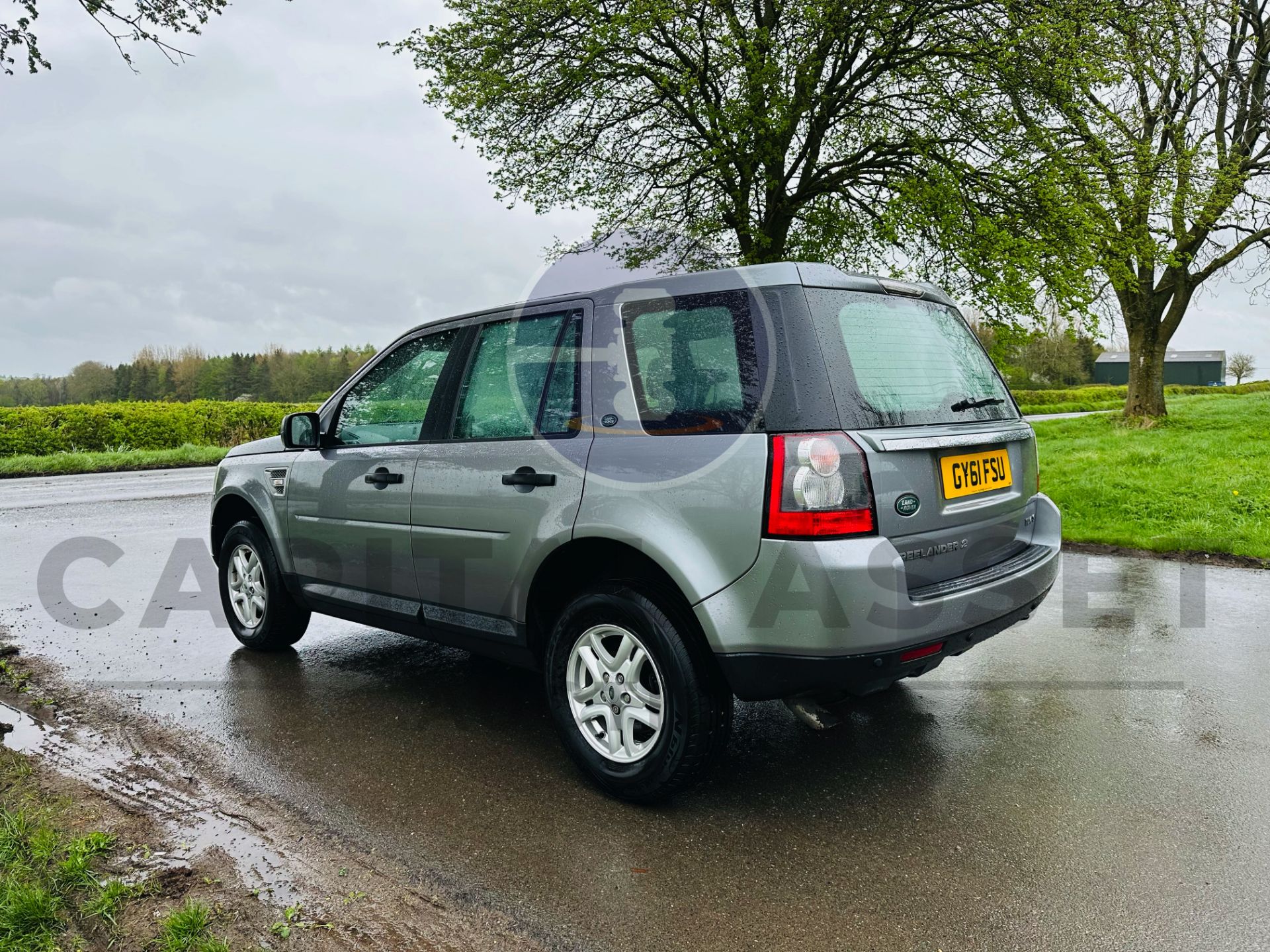 (ON SALE) LANDROVER FREELANDER 2.2TD4 S EDITION "AUTO - 2012 MODEL - AIR CON - FSH - Image 7 of 33