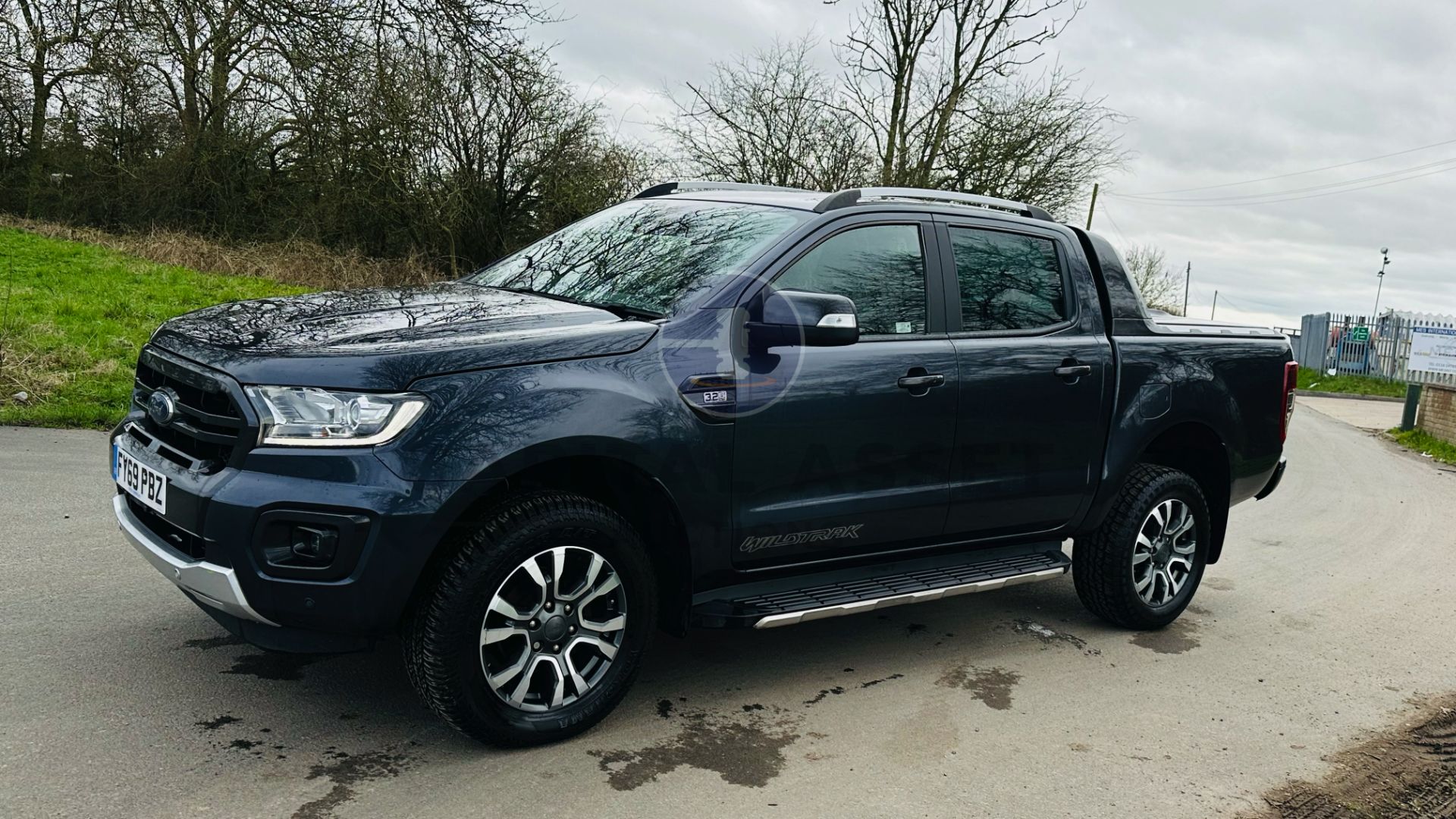 FORD RANGER *WILDTRAK EDITION* DOUBLE CAB PICK-UP (2020 - EURO 6) 3.2 TDCI - AUTOMATIC *HUGE SPEC* - Image 7 of 49