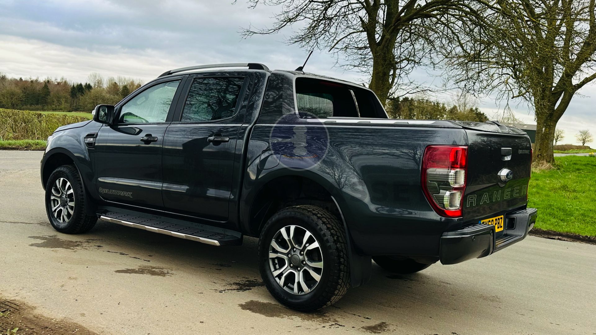 FORD RANGER *WILDTRAK EDITION* DOUBLE CAB PICK-UP (2020 - EURO 6) 3.2 TDCI - AUTOMATIC *HUGE SPEC* - Image 10 of 49