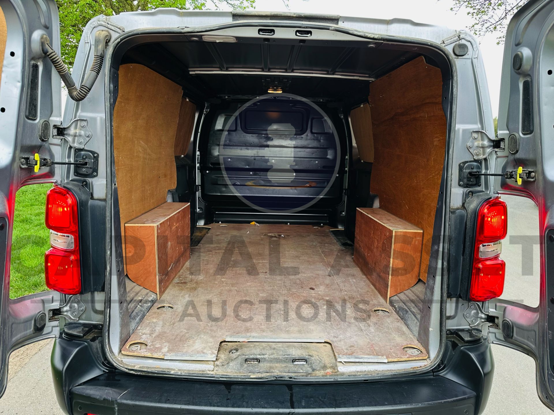 (ON SALE) VAUXHALL VIVARO 3100 *DYNAMIC S/S MODEL* EXTENDED FRAME - 2020 MODEL - 81K MILES - EURO 6! - Image 12 of 30