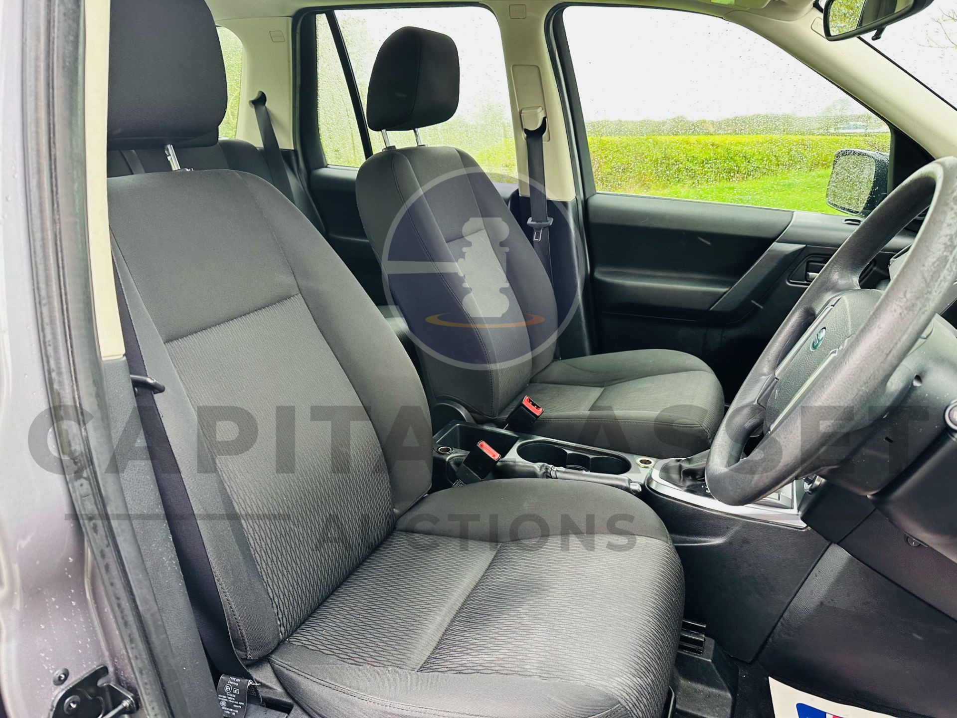 (ON SALE) LANDROVER FREELANDER 2.2TD4 S EDITION "AUTO - 2012 MODEL - AIR CON - FSH - Image 25 of 33