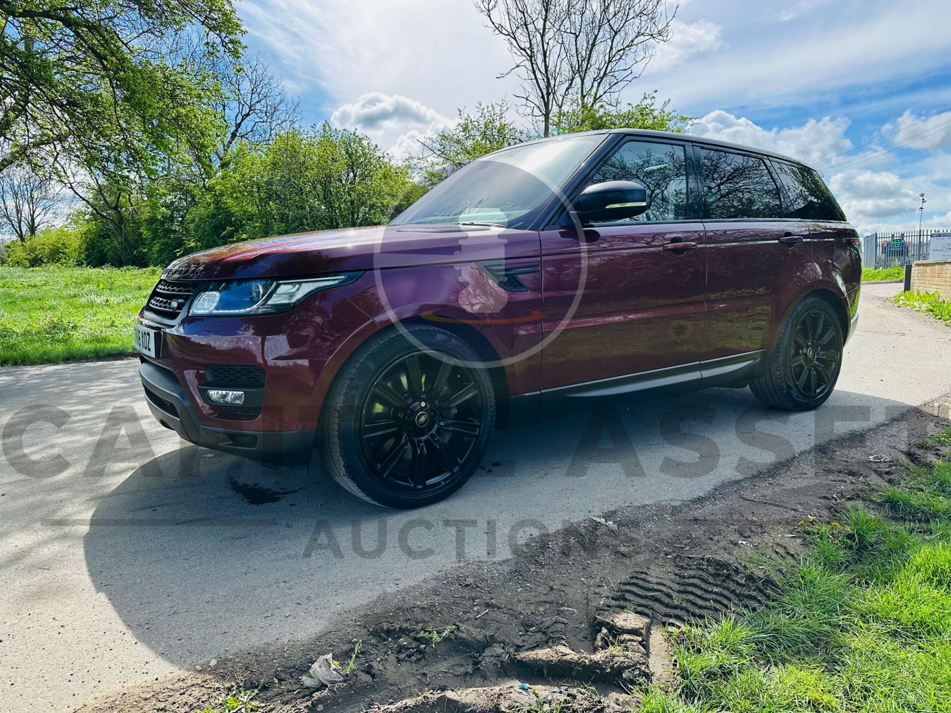 (ON SALE)RANGE ROVER SPORT *HSE DYNAMIC* SUV (2016 - EURO 6) 3.0 SDV6 - 306 BHP - *NO VAT* - Image 7 of 46