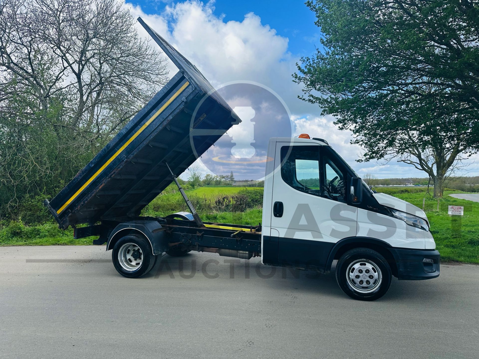 (ON SALE) IVECO DAILY 35C14 *SINGLE CAB - TIPPER TRUCK* (2020 - EURO 6) 2.3 DIESEL - (3500 KG) - Image 12 of 28