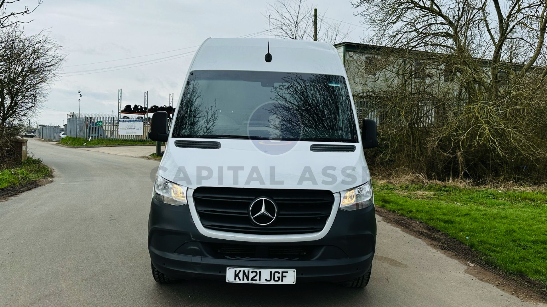 MERCEDES-BENZ SPRINTER 314 CDI *PREMIUM* MWB HI-ROOF (2021 - FACELIFT MODEL) *EURO 6* (1 OWNER) - Bild 4 aus 42