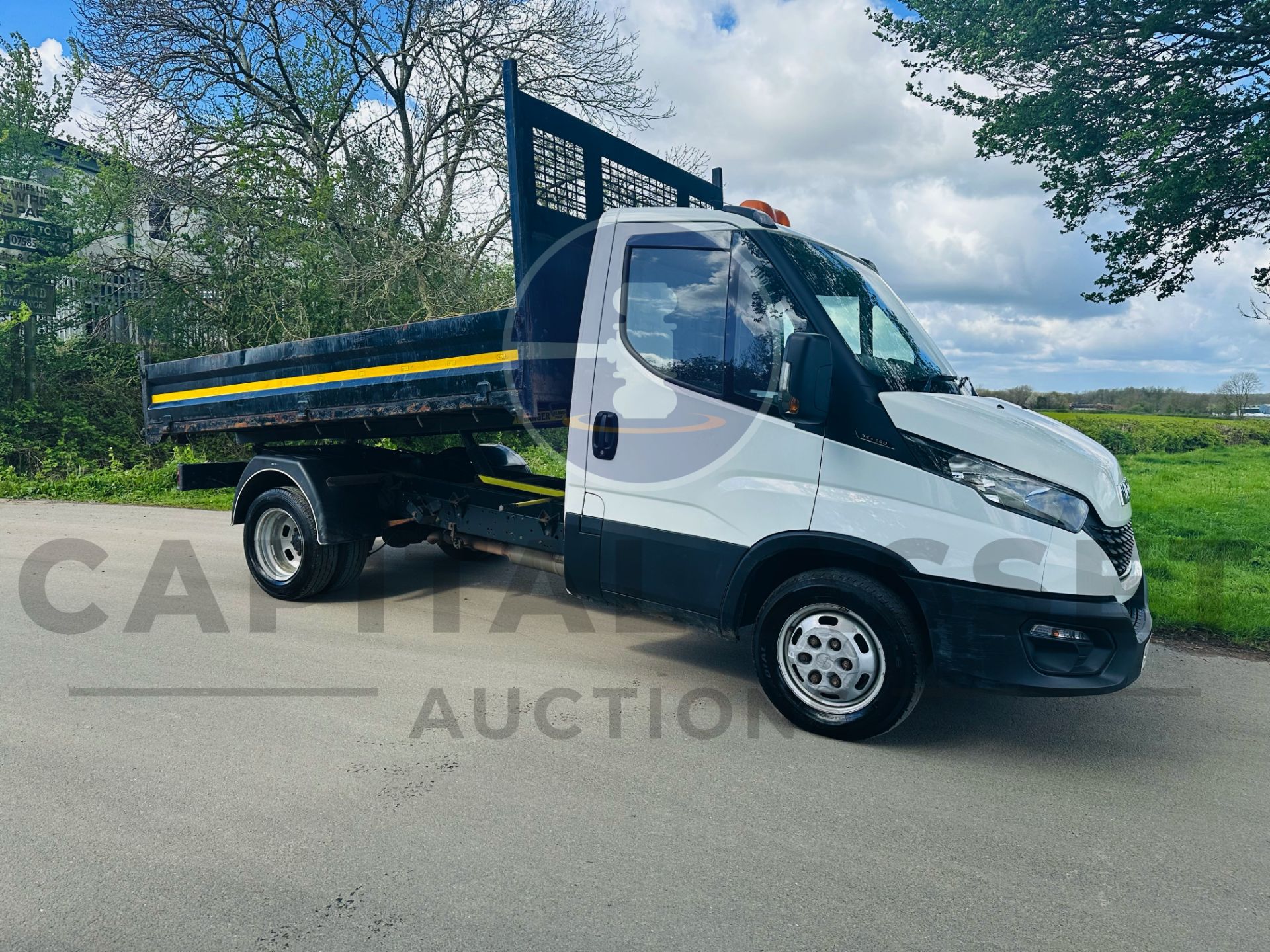 (ON SALE) IVECO DAILY 35C14 *SINGLE CAB - TIPPER TRUCK* (2020 - EURO 6) 2.3 DIESEL - (3500 KG)
