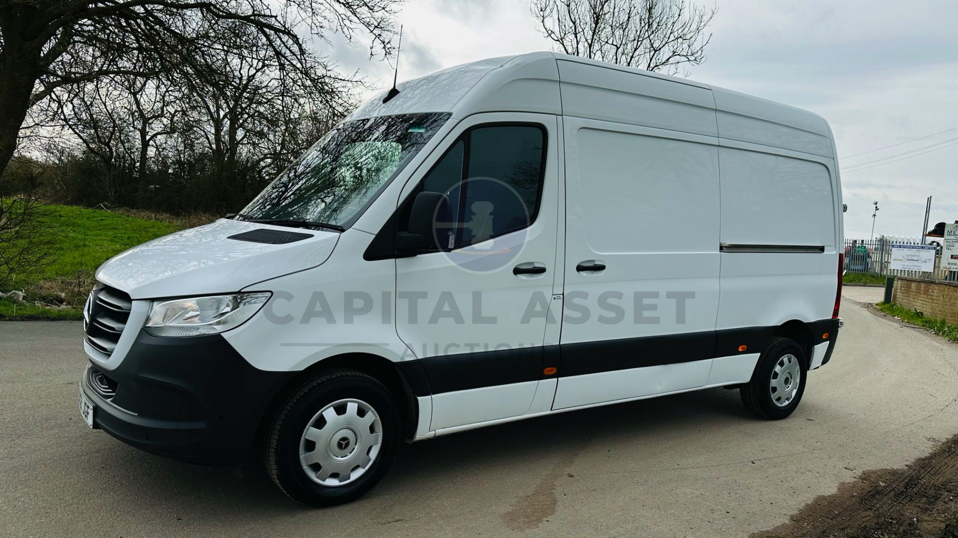 MERCEDES-BENZ SPRINTER 314 CDI *PREMIUM* MWB HI-ROOF (2021 - FACELIFT MODEL) *EURO 6* (1 OWNER) - Bild 7 aus 42