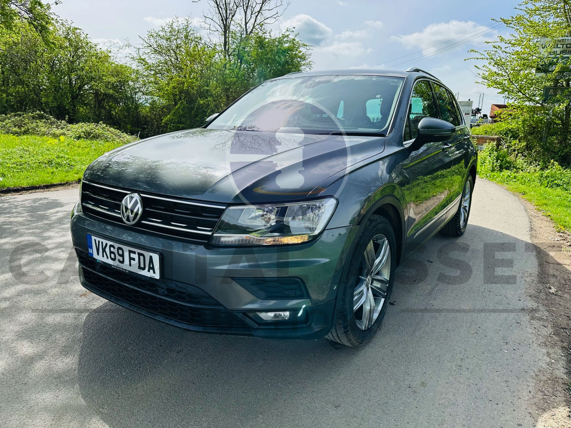 (ON SALE) VOLKSWAGEN TIGUAN *MATCH EDITION* 5 DOOR SUV (2020-EURO 6) 1.5 TSI EVO - AUTO STOP START - Image 4 of 42