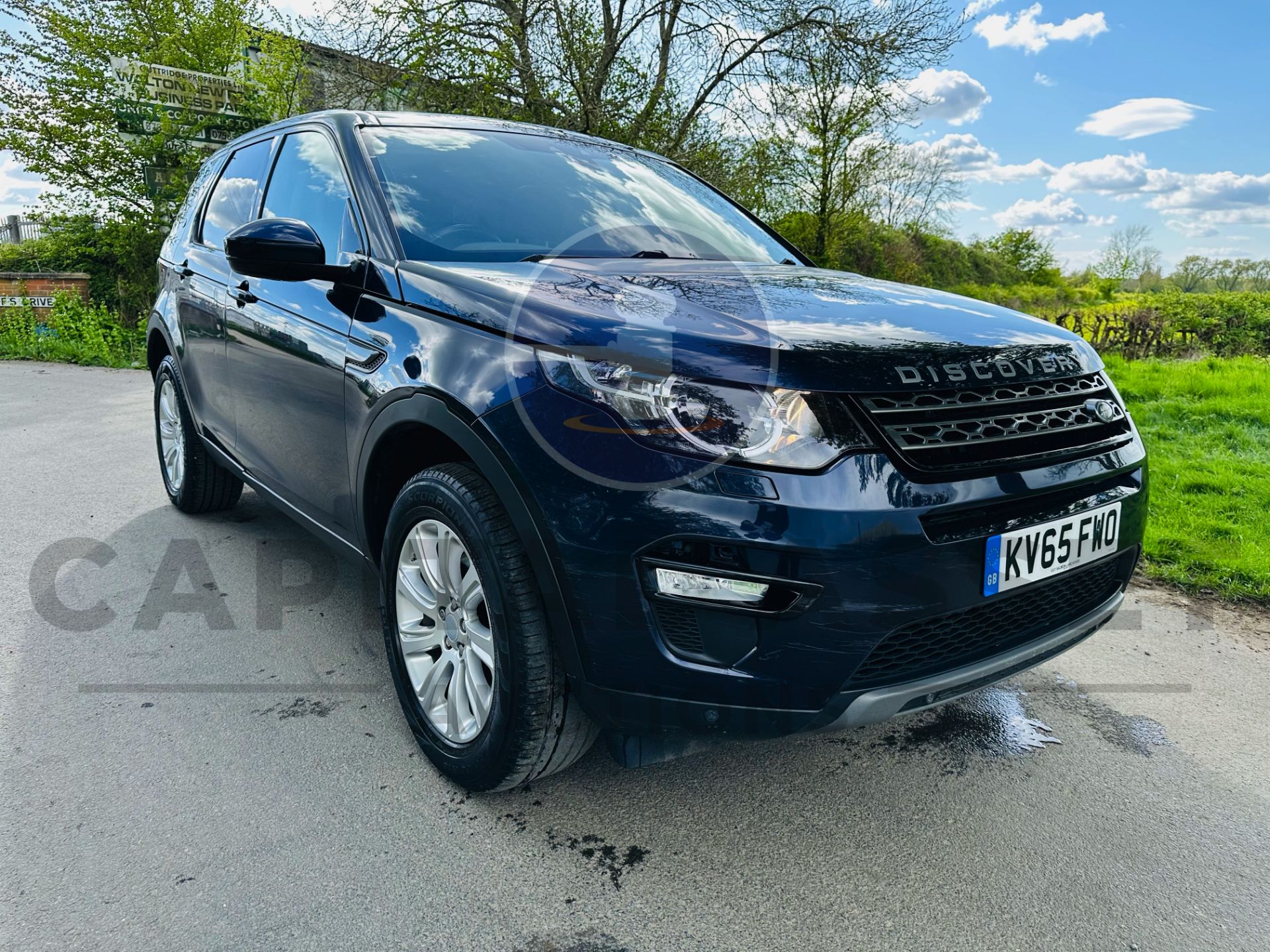 (ON SALE) LAND ROVER DISCOVERY SPORT *SE TECH* 7 SEATER SUV (2016 - EURO 6) 2.0 TD4 - (NO VAT) - Image 2 of 40