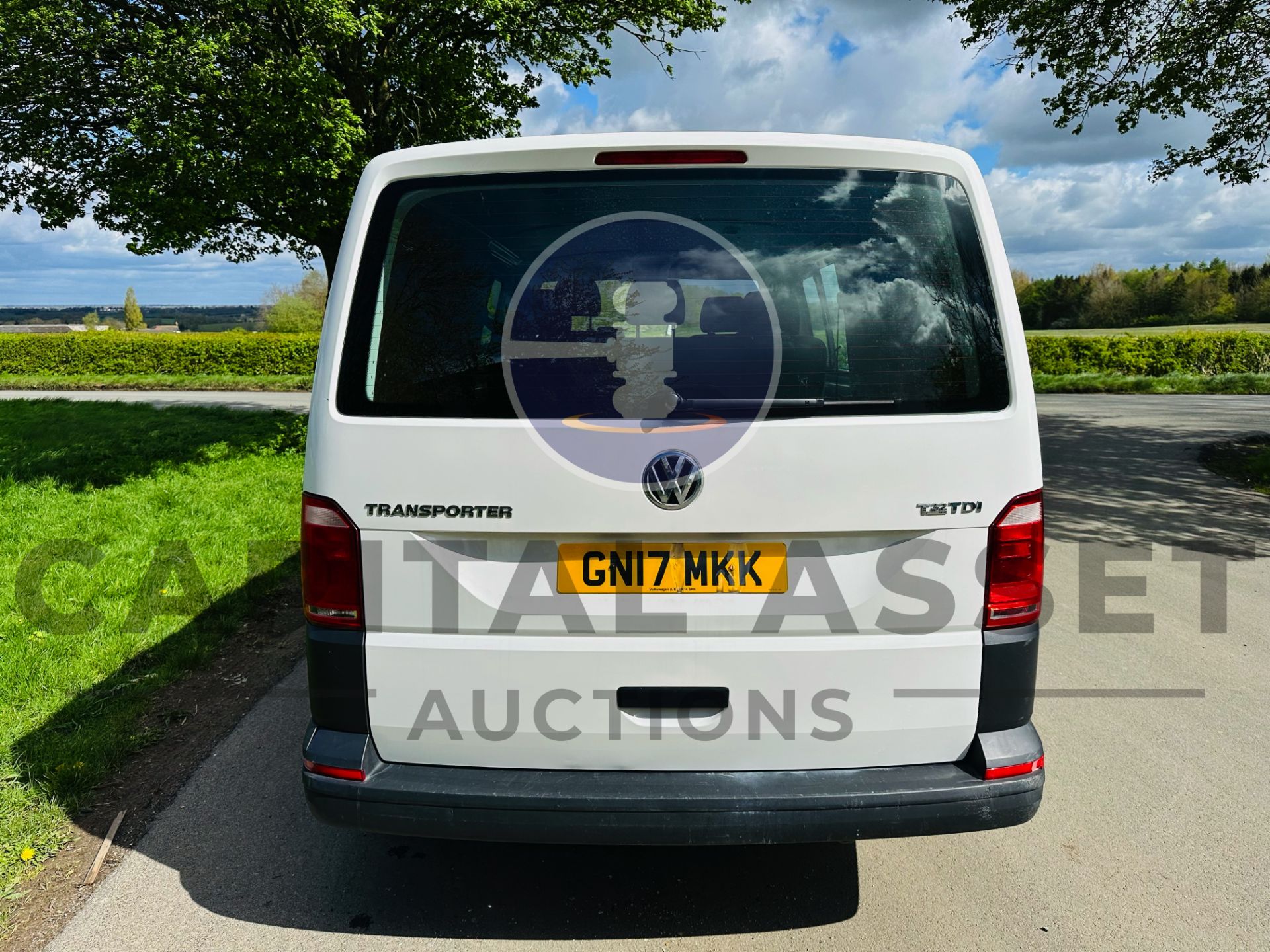 (ON SALE) VOLKSWAGEN TRANSPORTER 2.0 TDI LWB 5 SEATER DUALINER/CREW VAN (17 REG) 1 OWNER-LOW MILES - Bild 8 aus 28