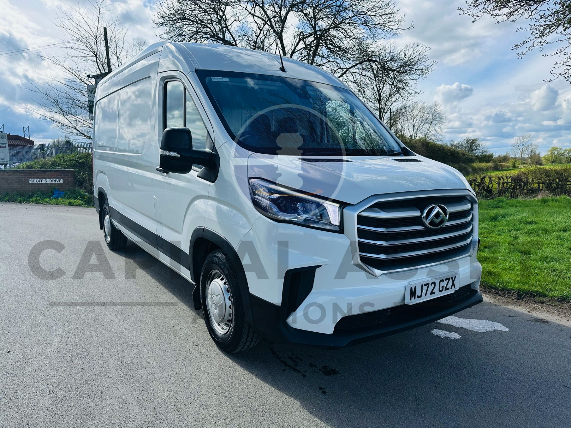 MAXUS DELIVERY 9 163 DT *MWB* - 2023 MODEL - 1 OWNER FROM NEW - ONLY 32K MILES - ULEZ COMPLAINT! - Image 2 of 28