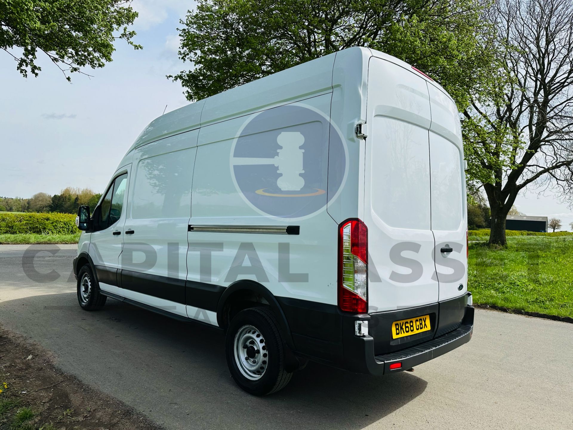 FORD TRANSIT 350 2.0 TDCI *ECOBLUE EDITION* LWB HIGH TOP - EURO 6 - 2019 MODEL - 1 OWNER - LOOK!!! - Image 7 of 32