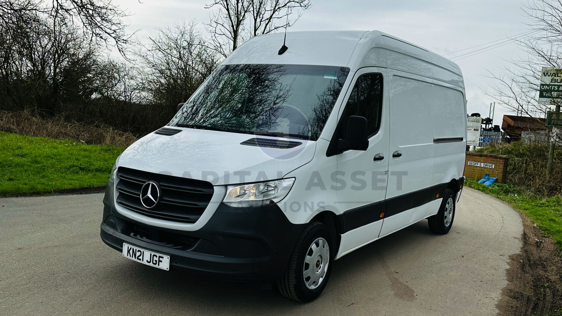 MERCEDES-BENZ SPRINTER 314 CDI *PREMIUM* MWB HI-ROOF (2021 - FACELIFT MODEL) *EURO 6* (1 OWNER) - Bild 5 aus 42