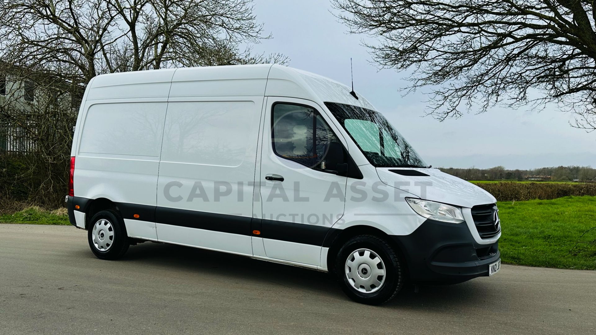 MERCEDES-BENZ SPRINTER 314 CDI *PREMIUM* MWB HI-ROOF (2021 - FACELIFT MODEL) *EURO 6* (1 OWNER) - Bild 2 aus 42