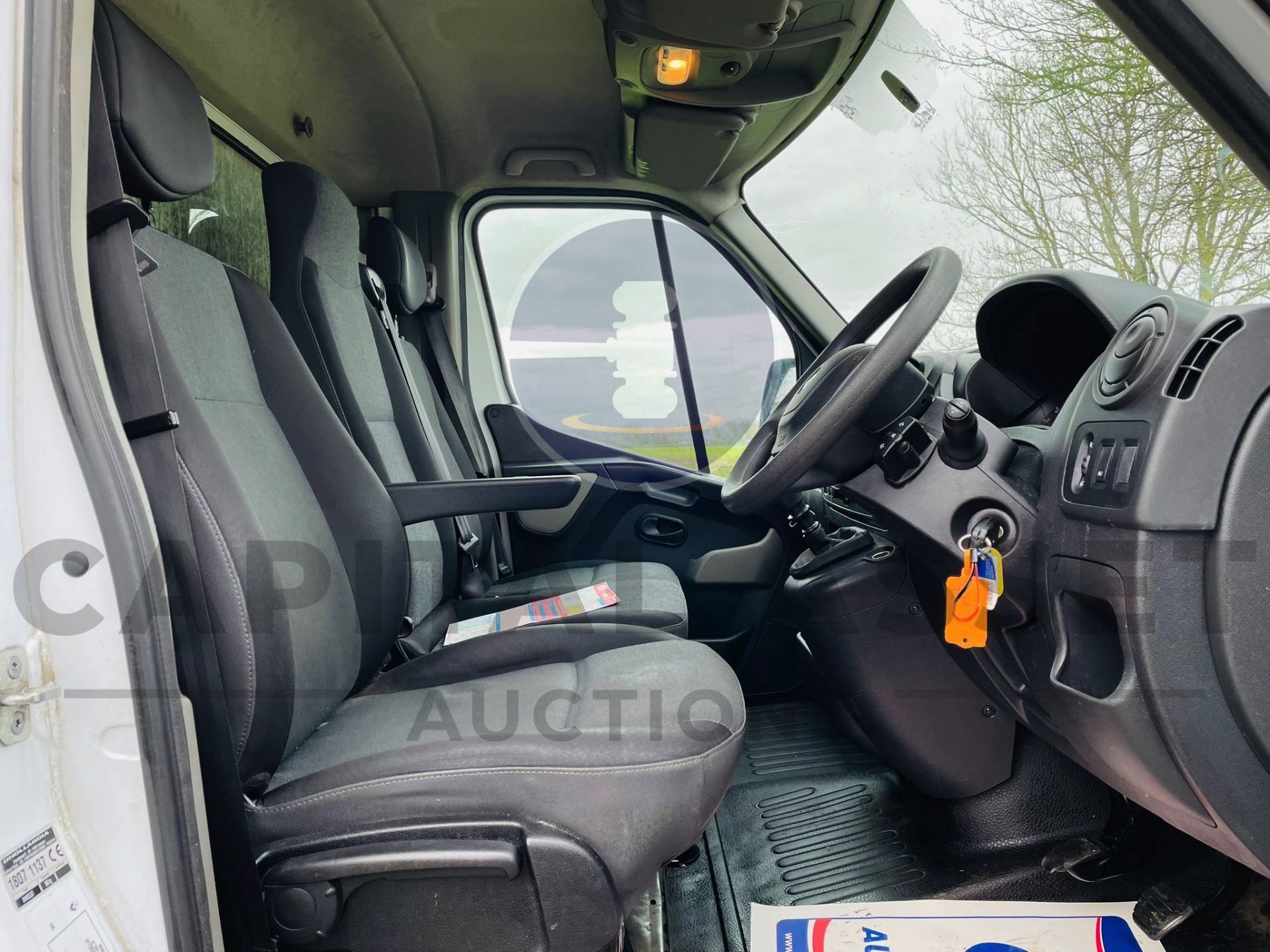RENAULT MASTER 2.3 DCI 130 BUSINESS EDITION LWB (LUTON / BOX VAN) - 2019 MODEL - EURO 6 - TAIL LIFT! - Image 11 of 19