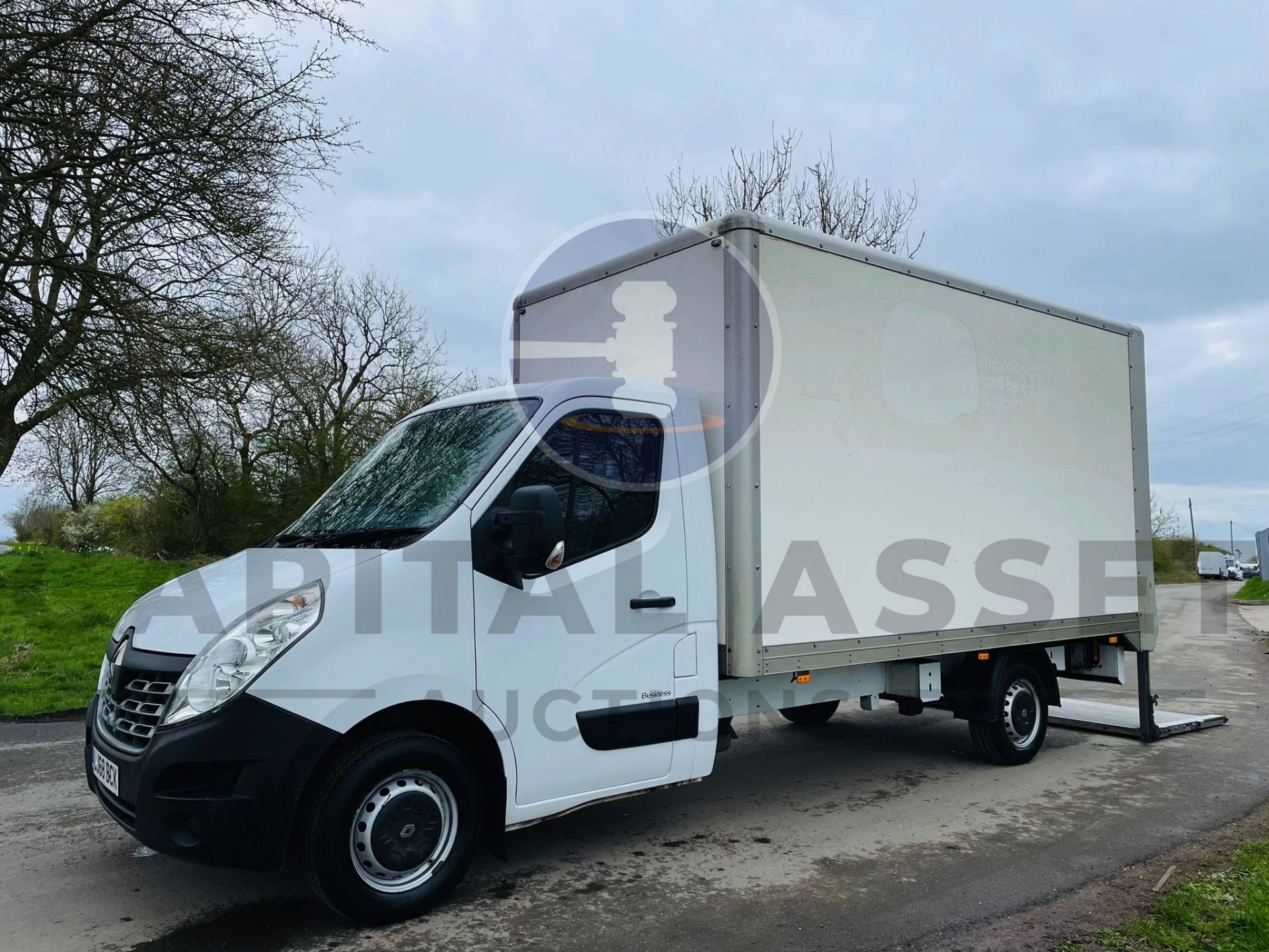 RENAULT MASTER 2.3 DCI 130 BUSINESS EDITION LWB (LUTON / BOX VAN) - 2019 MODEL - EURO 6 - TAIL LIFT! - Image 4 of 19