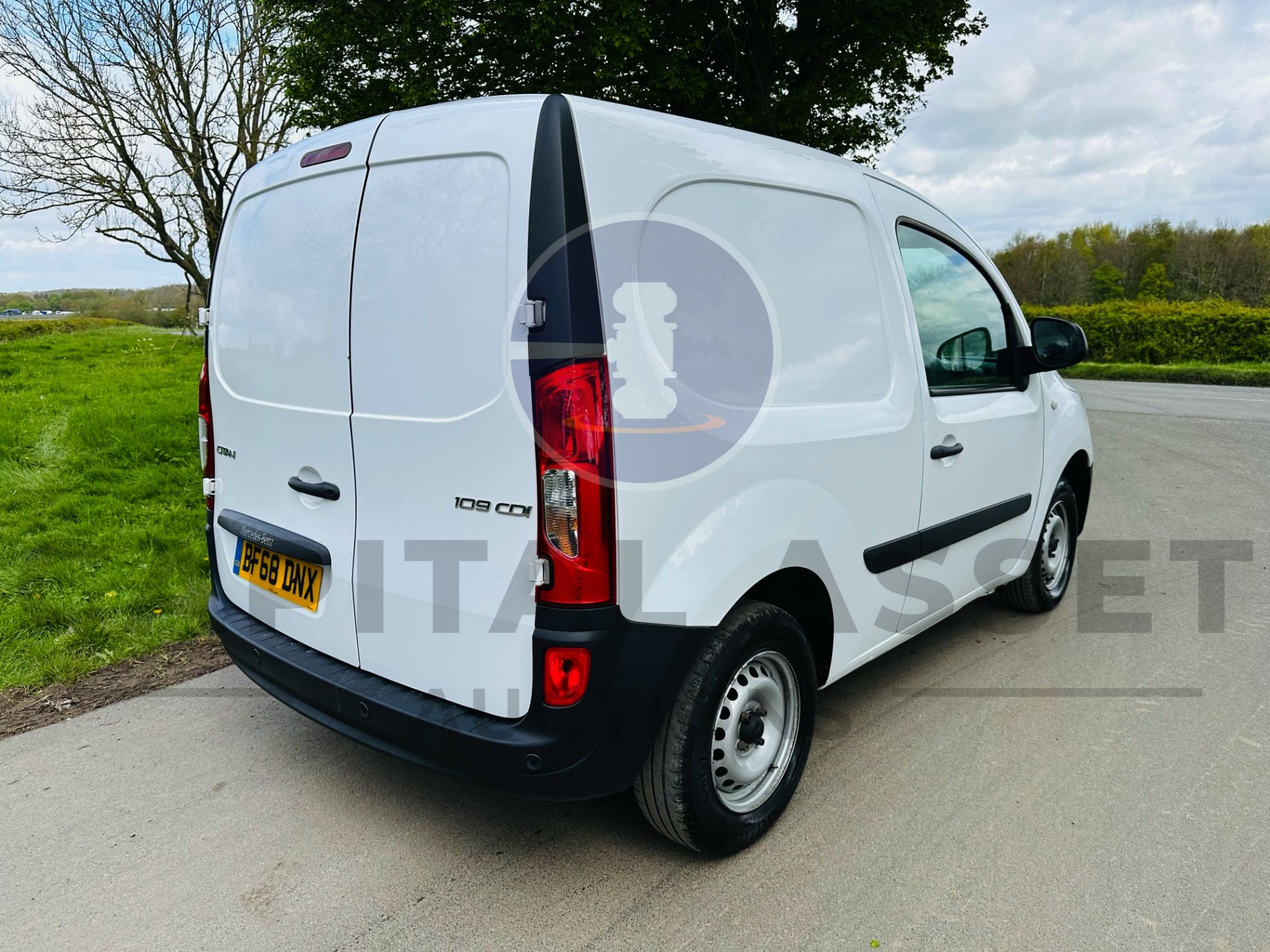 MERCEDES-BENZ CITAN 109 CDI *COMPACT EDITION* (2019 - EURO 6) PANEL VAN (U-LEZ COMPLIANT) *AIR CON* - Image 9 of 29