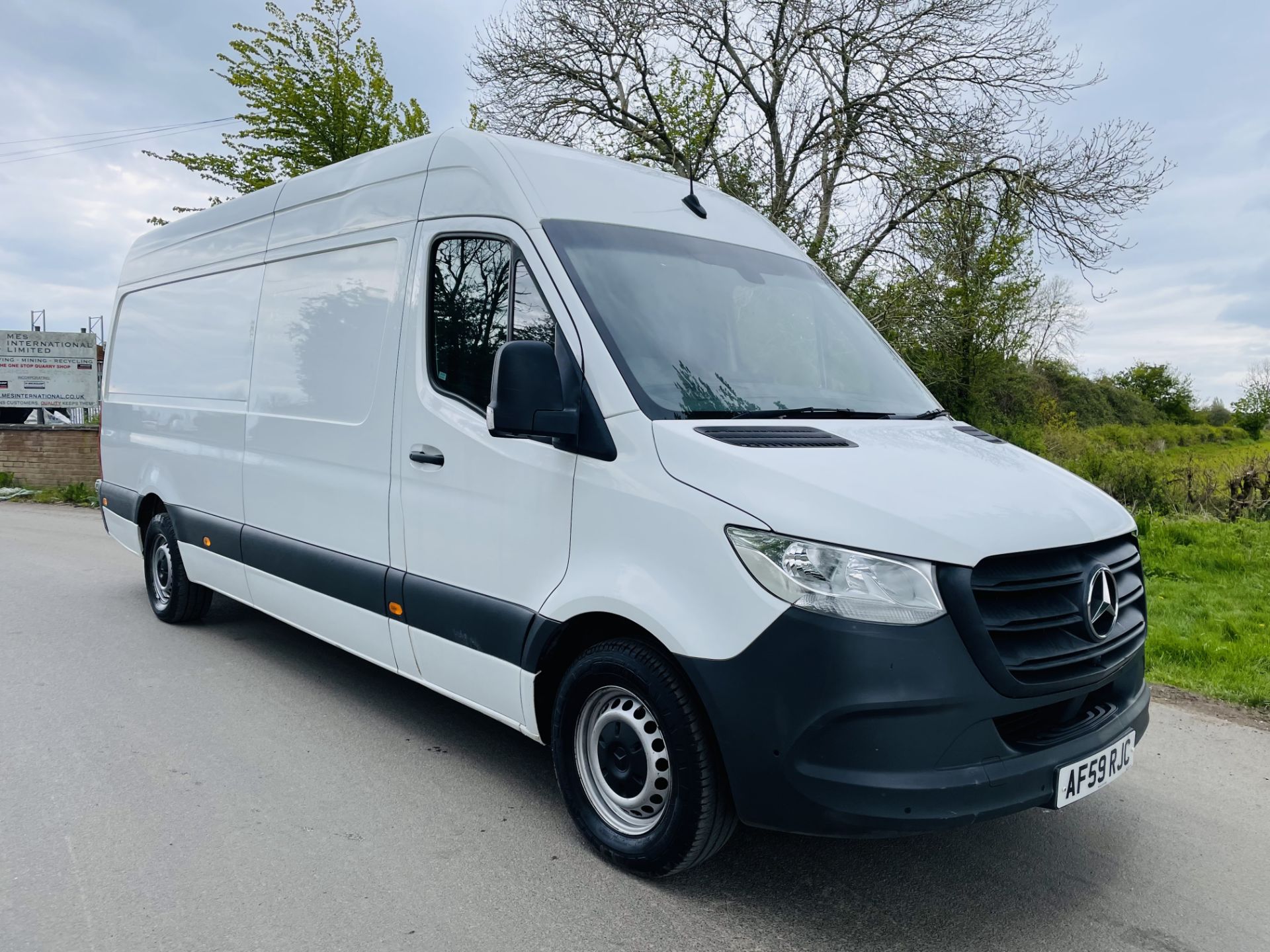 (ON SALE) MERCEDES SPRINTER 314CDI "LWB" HIGH ROOF (19 REG) EURO 6 - ONLY 83K MILES - CRUISE CONTROL