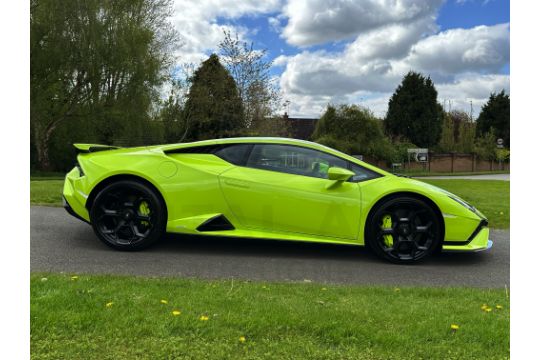 LAMBORGHINI HURACAN LP640-2 TECNICA (2024 - ALL NEW FACELIFT MODEL) 5.2 V10 PETROL *DELIVERY MILES* - Image 20 of 79