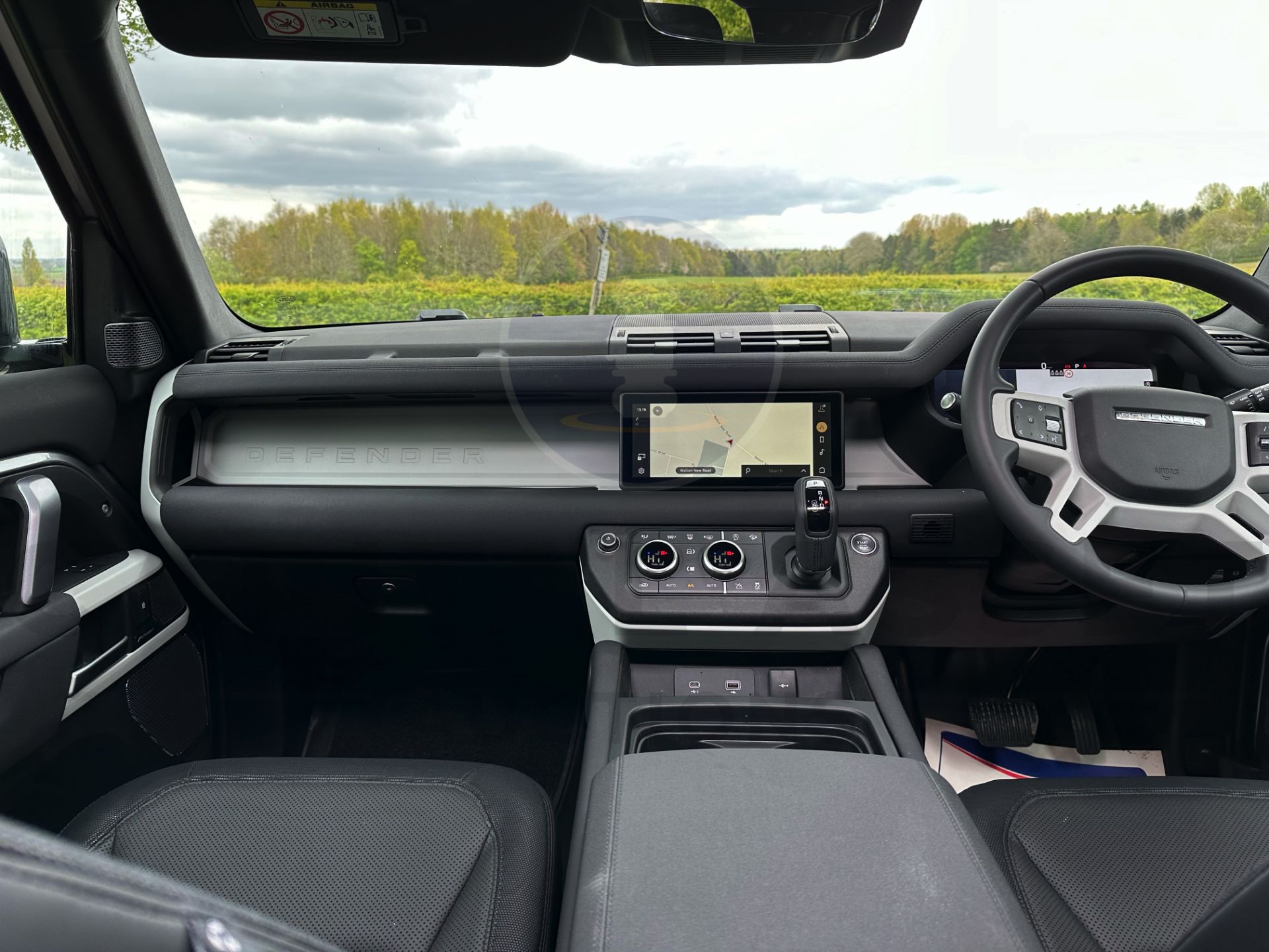 (ON SALE) LAND ROVER DEFENDER 110 3.0 D250 "X-DYNAMIC" (73 REG) PAN ROOF - SAT NAV - BLACK LEATHER - Image 40 of 45