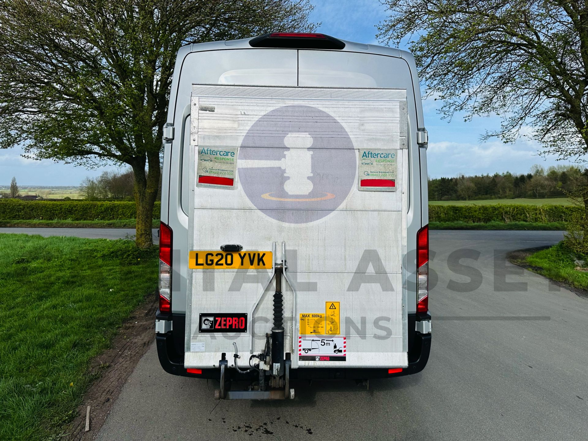 FORD TRANSIT T350 2.0TDCI 130PSI *TREND* LONG WHEEL BASE HIGH ROOF - ELECTRIC REAR TAIL LIFT -20 REG - Image 8 of 32