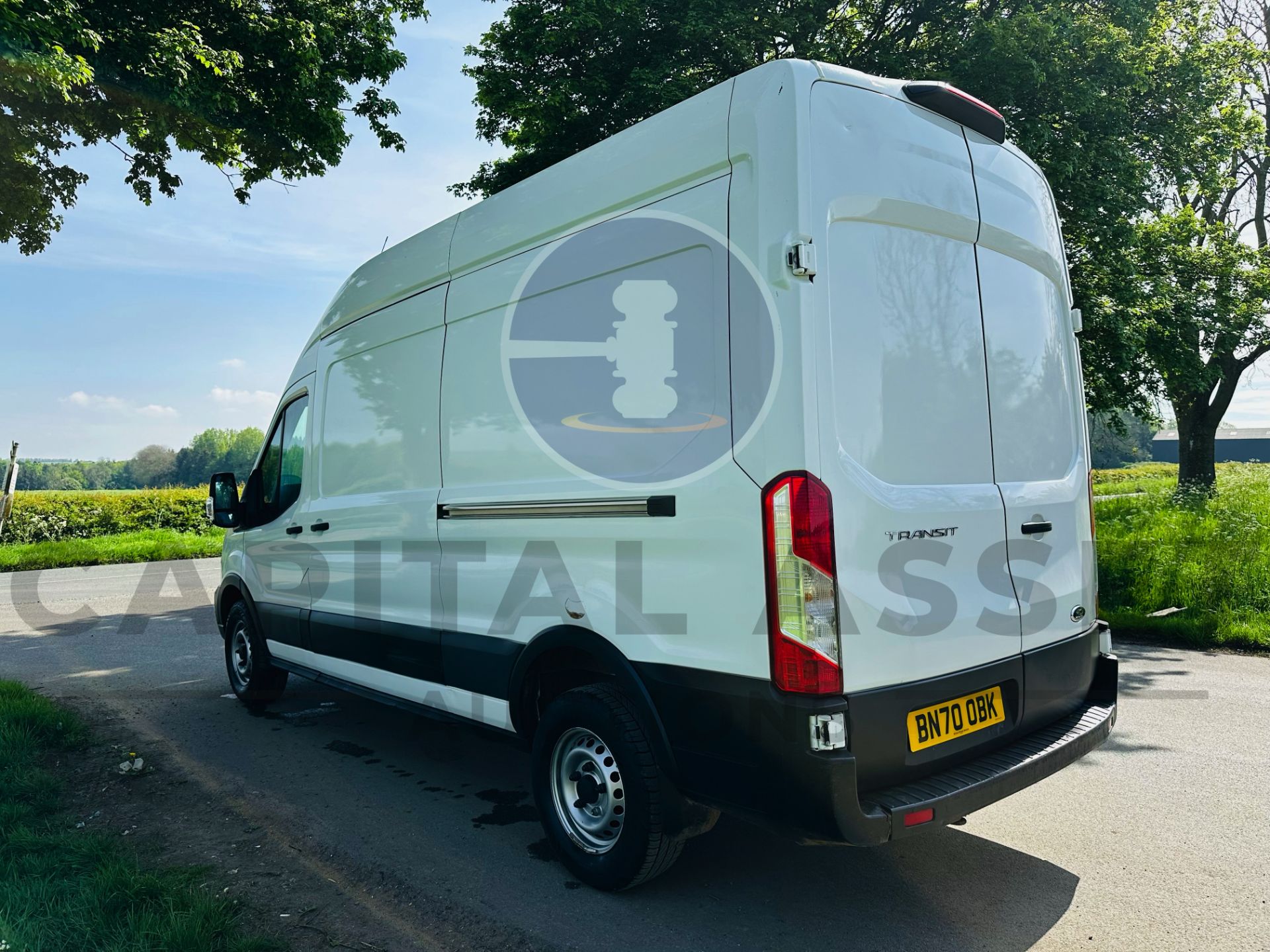 FORD TRANSIT 130 T350 RWD *LWB HI-ROOF* (2021 - EURO 6) 2.0 TDCI 'ECO-BLUE' *LEADER EDITION* - Image 7 of 31