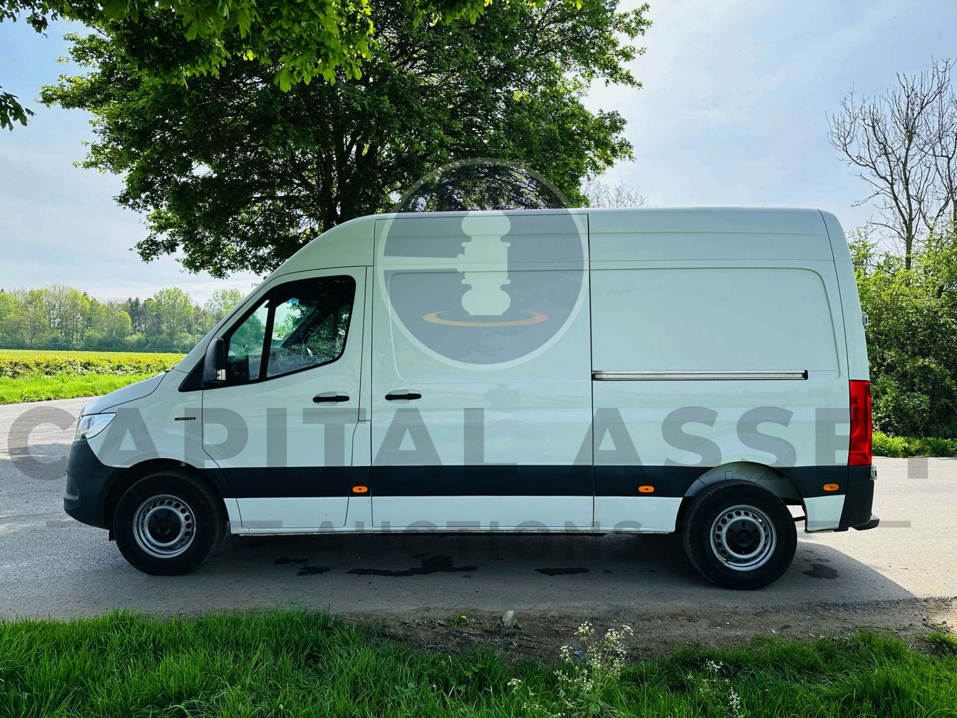 MERCEDES-BENZ SPRINTER *MEDIUM WHEEL BASE* AUTOMATIC - 2021 MODEL - AIR CONDITIONING - ONLY 5K MILES - Bild 6 aus 27