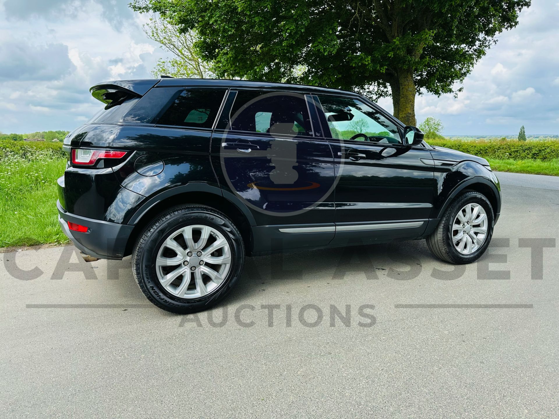 RANGE ROVER EVOQUE "SE" AUTO /START STOP - 18 REG - LEATHER - NEW MODEL - FSH - GREAT SPECIFICATION - Image 16 of 51