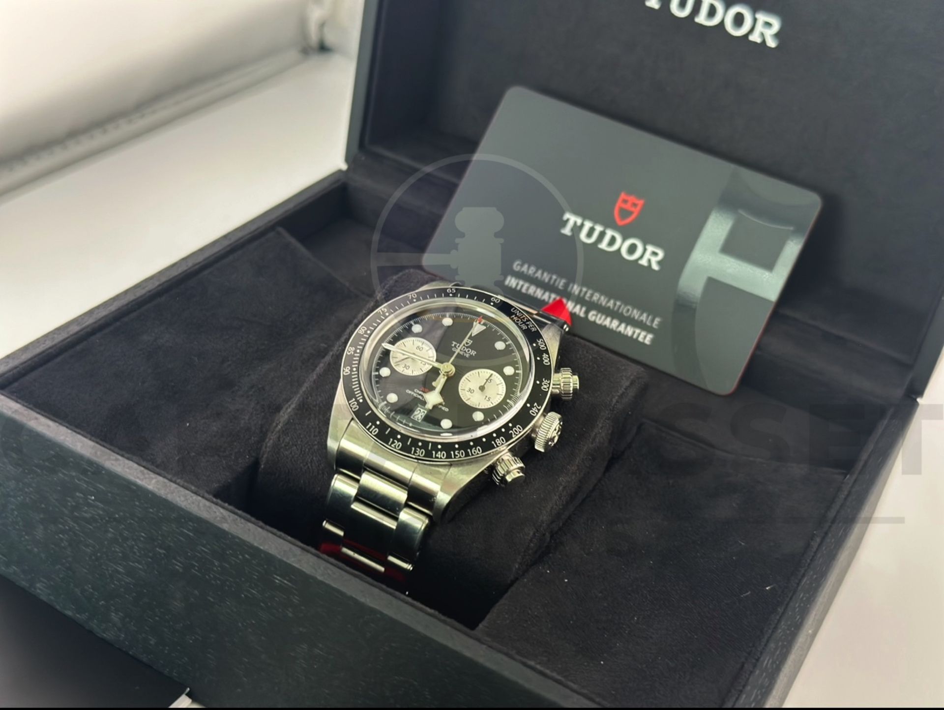 TUDOR BLACK BAY CHRONO 41MM STEEL WITH SATIN FINISH (2022 - COMPLETE SET) *BEAT THE WAIT* - Bild 15 aus 18