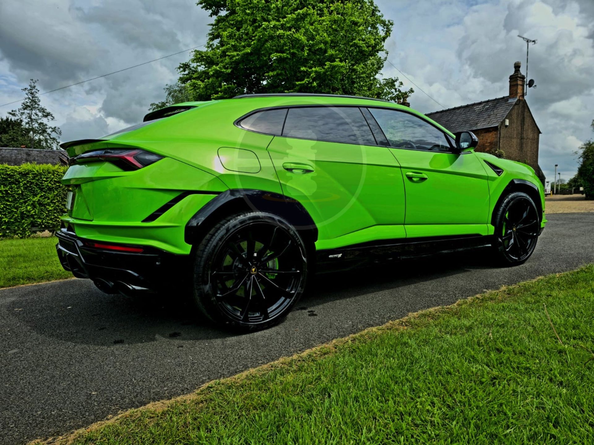 LAMBORGHINI URUS "S" *ALL NEW FACELIFT MODEL* (2024 - 24 REG) 4.0 V8 - 8 SPEED AUTO *ULTIMATE SPEC* - Image 14 of 74