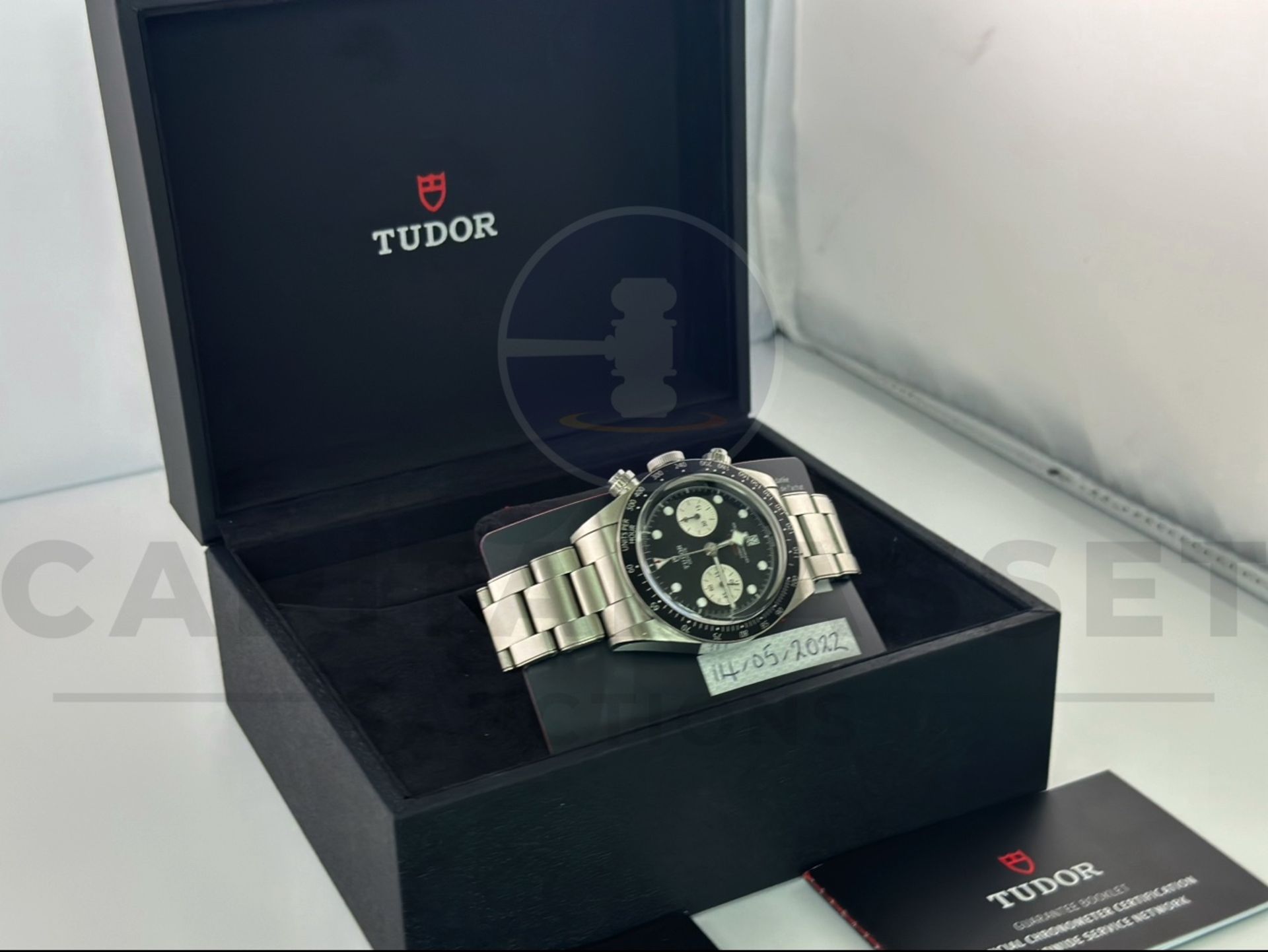 TUDOR BLACK BAY CHRONO 41MM STEEL WITH SATIN FINISH (2022 - COMPLETE SET) *BEAT THE WAIT* - Bild 17 aus 18