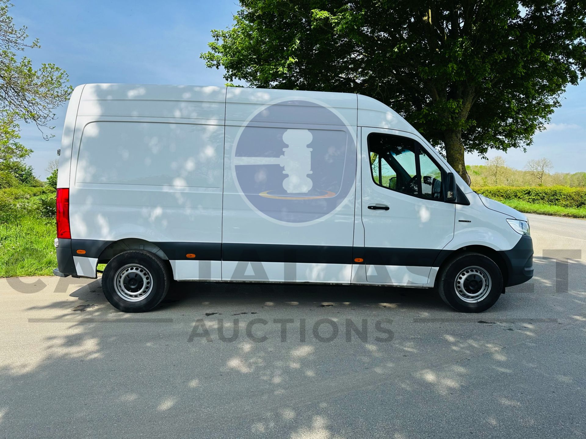 MERCEDES-BENZ SPRINTER *MEDIUM WHEEL BASE* AUTOMATIC - 2021 MODEL - AIR CONDITIONING - ONLY 5K MILES - Bild 10 aus 29