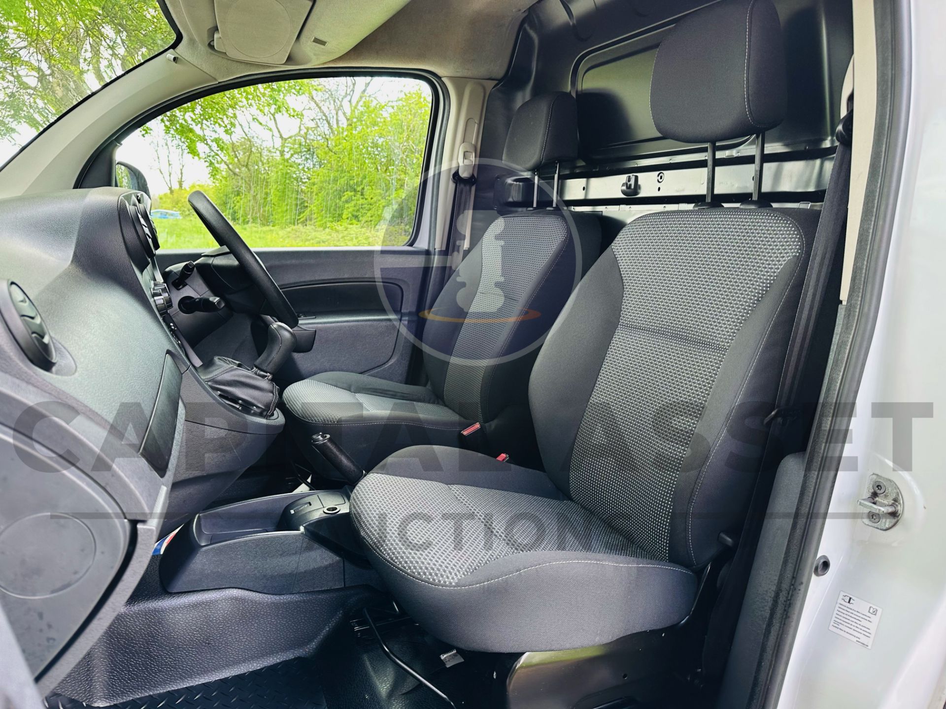 (On Sale) MERCEDES-BENZ CITAN 109 CDI *COMPACT* (68 REG - EURO 6) PANEL VAN (U-LEZ COMPLIANT) *A/C* - Bild 14 aus 29