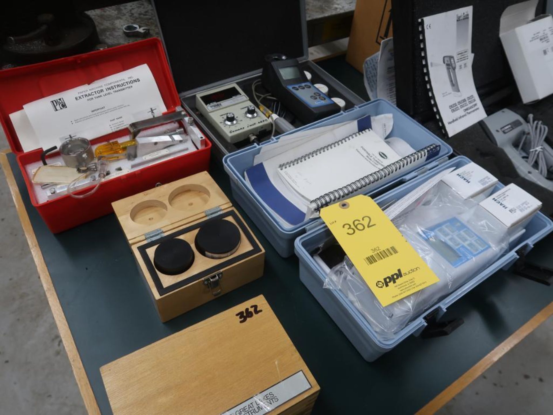 Lab Instruments - Bild 2 aus 2