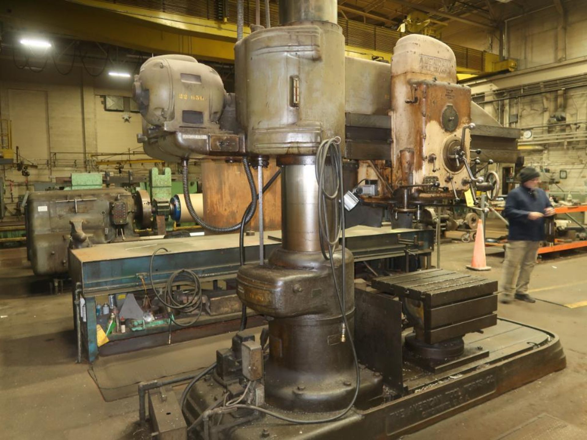 Radial Arm Drill - Image 5 of 7