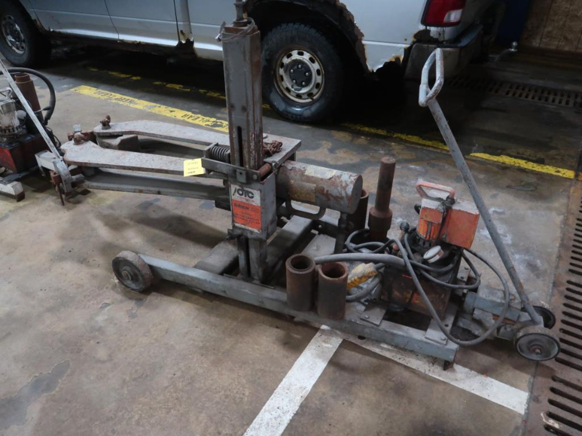 Hydraulic Puller - Image 2 of 3