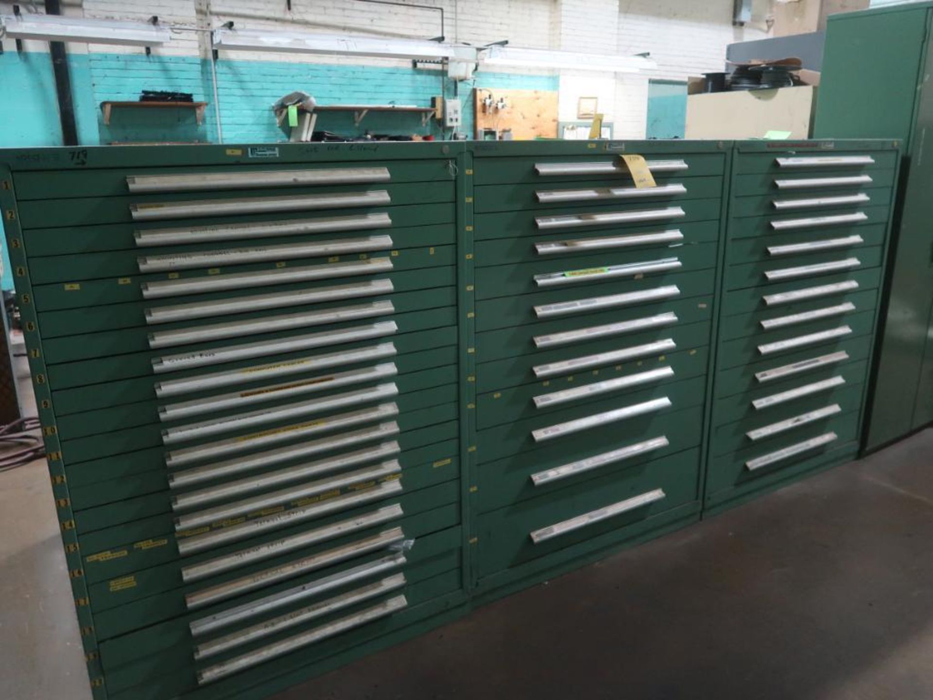 F&E Xtra wide Parts Cabinets