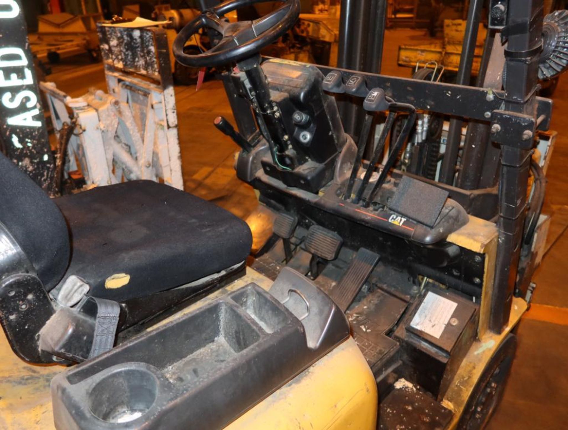 Lift Truck - Image 3 of 6