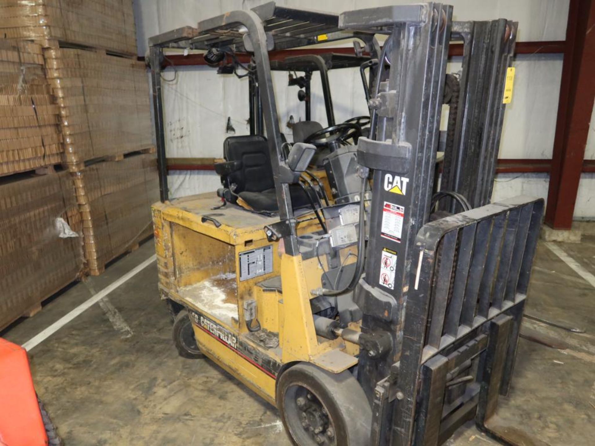 Lift Truck - Image 2 of 4