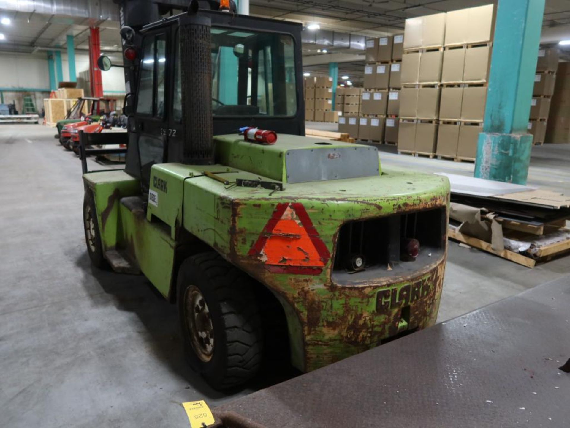 Lift Truck - Image 4 of 6