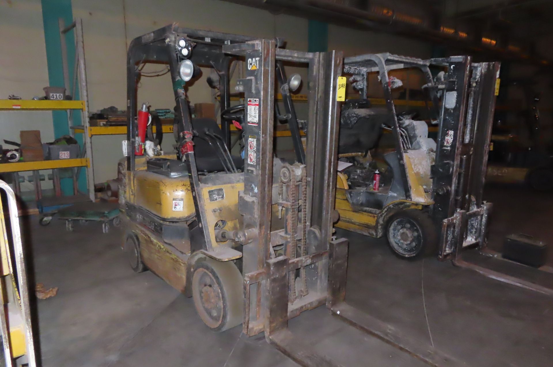 Lift Truck - Image 2 of 6