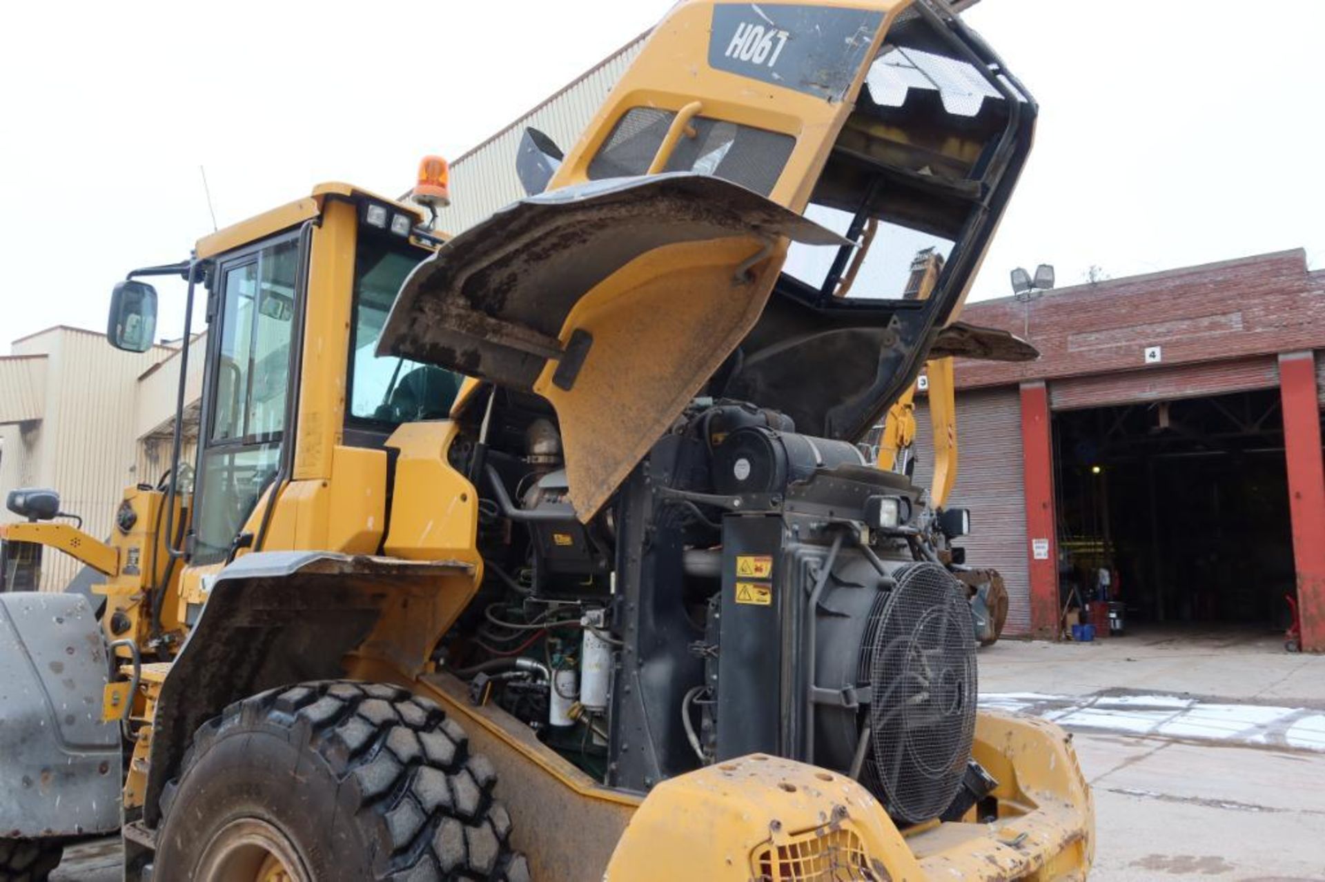 Front End Loader - Image 6 of 17