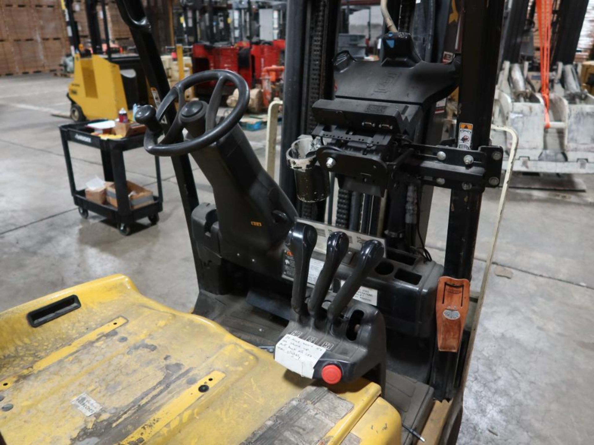 Lift Truck - Image 3 of 4