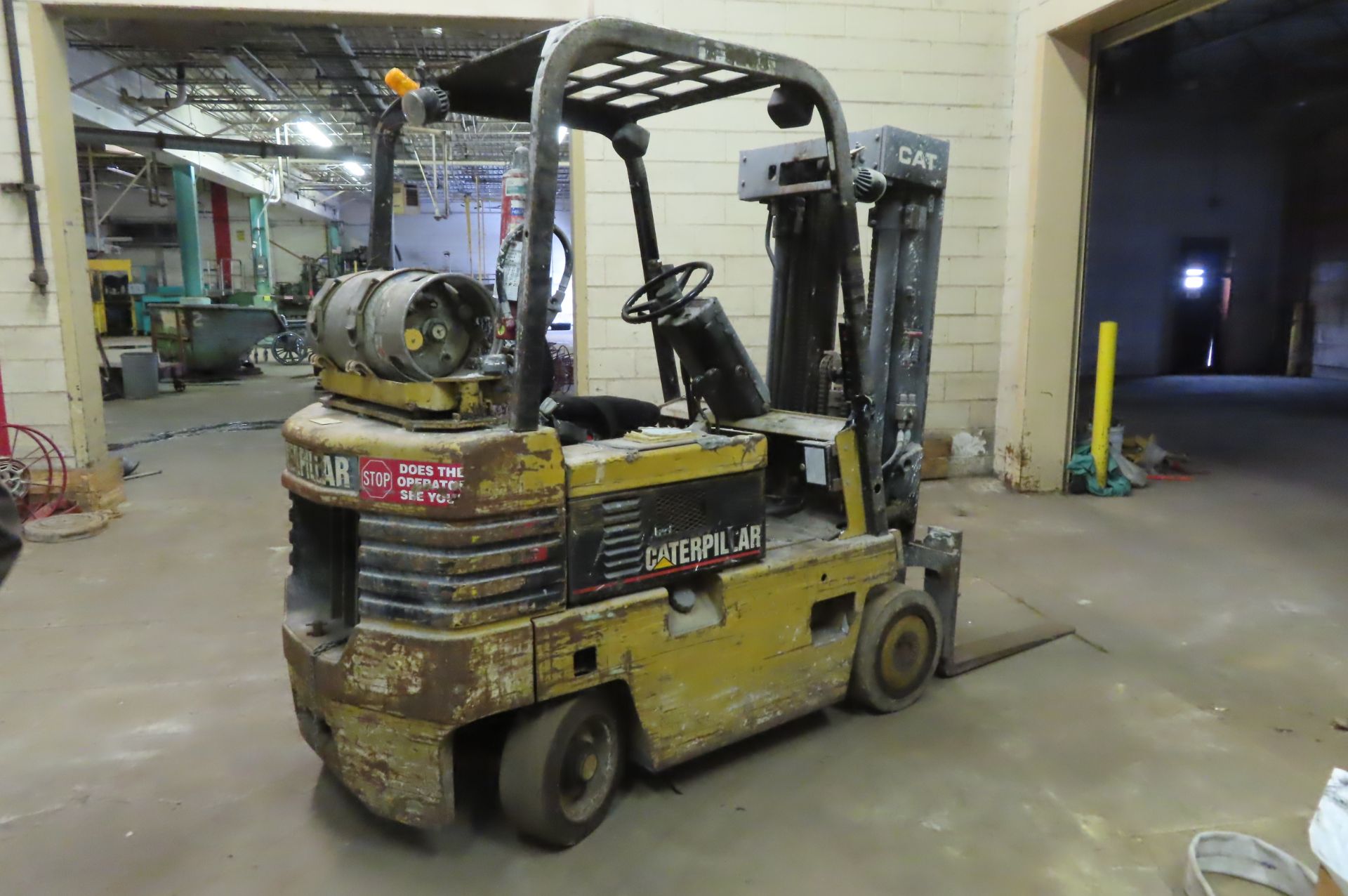 Lift Truck - Image 2 of 4