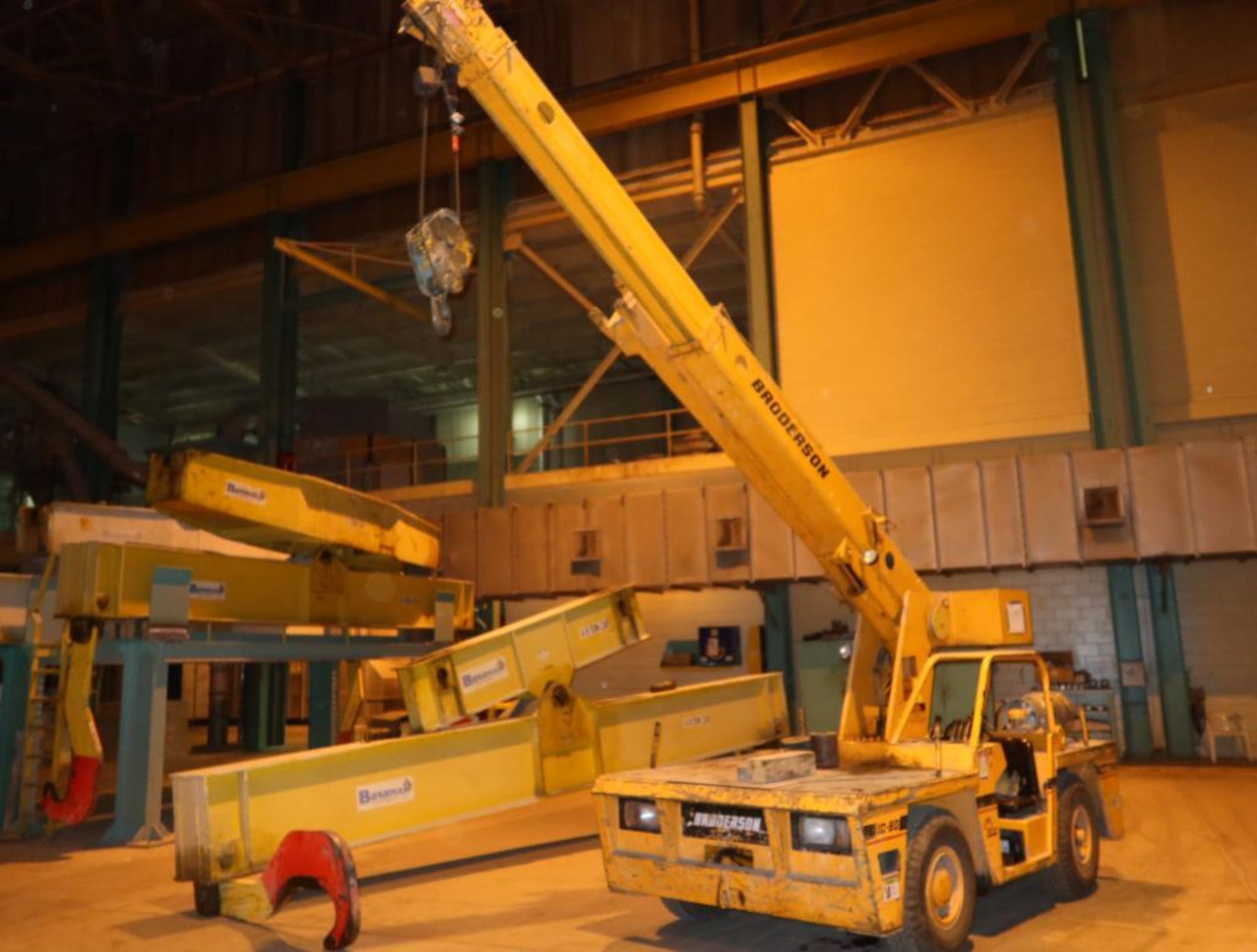 Carry Deck Crane