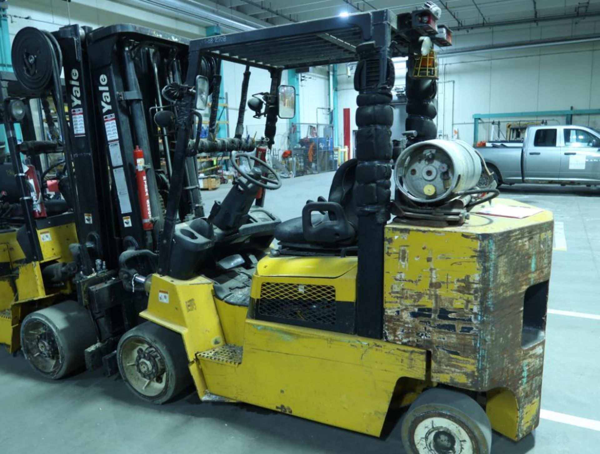 Lift Truck - Image 3 of 5