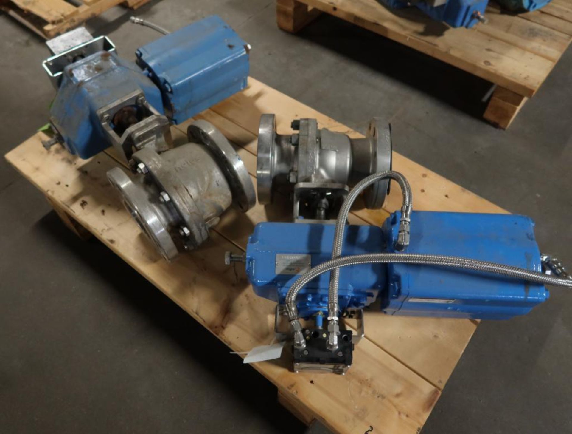 SS Butterfly Valves - Image 2 of 3