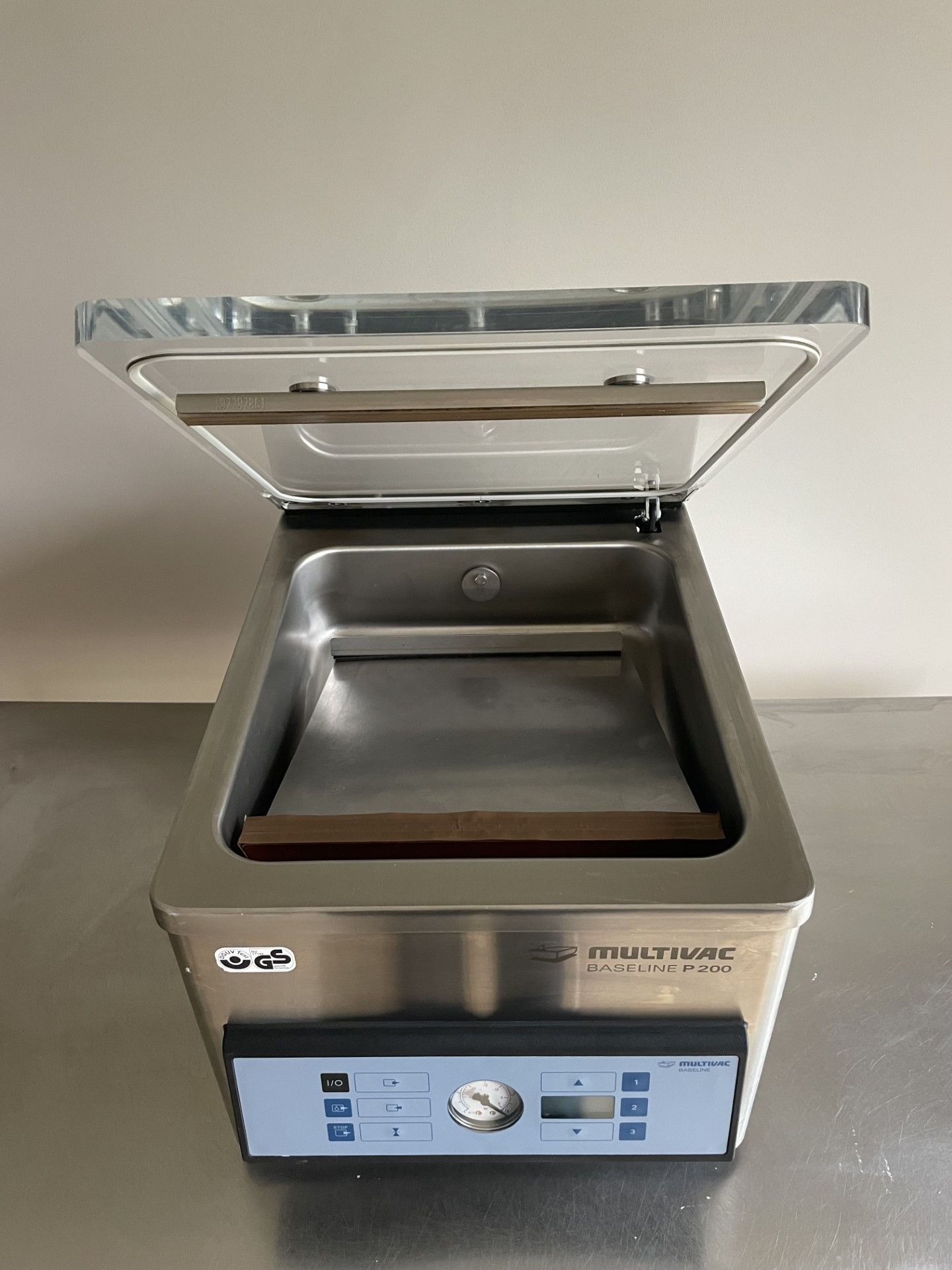 Multivac P200 Vacuum Packer. Manafacture Year 2017 Mint Condition Viewings welcome. - Image 4 of 7